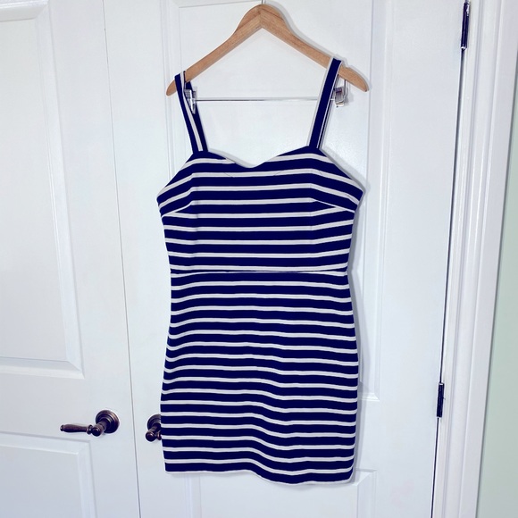 Old Navy Sweetheart Neck Dress - Picture 1 of 6